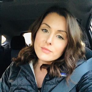 Meet your Posher, Carlynne